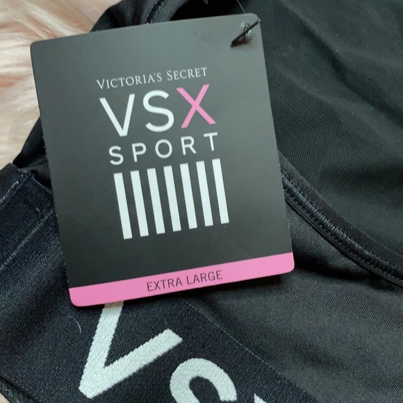 Victoria’s Secret VSX sports bra NWT - Picture 3 of 3